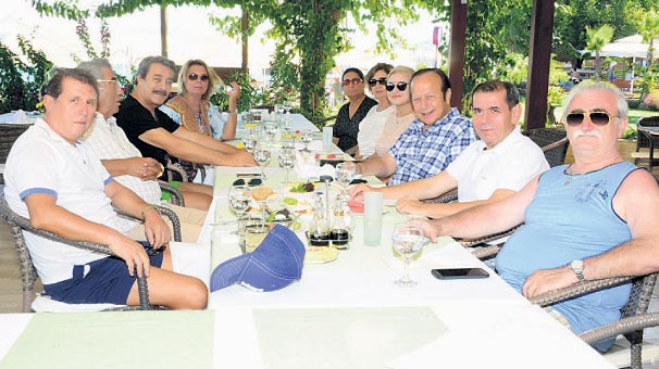 ulusoy-dostlarini-agirladi-6107721.jpeg